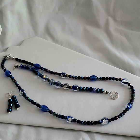 Shades of Blue - Picture 4 of 4